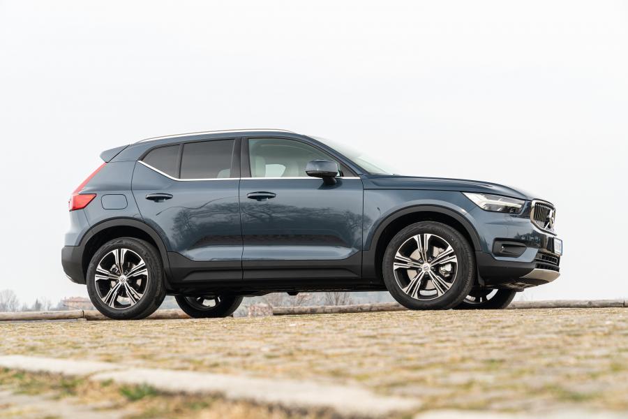  Volvo XC40 T5 Plug-in Hybrid Inscription 2020 года  (WW) (фото 21 из 44)